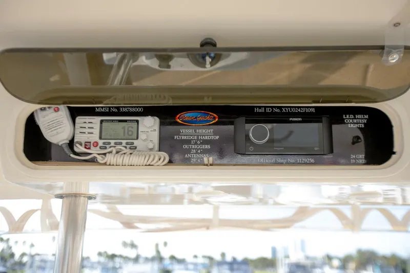Slide: The Image of Ocean Yachts 42 Super Sport - Repowered 1991 - 4592089
