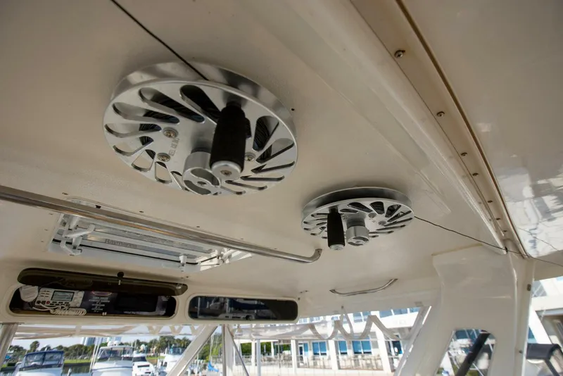 Slide: The Image of Ocean Yachts 42 Super Sport - Repowered 1991 - 4592102