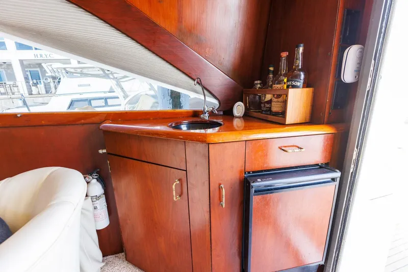 Slide: The Image of Ocean Yachts 42 Super Sport - Repowered 1991 - 4592136