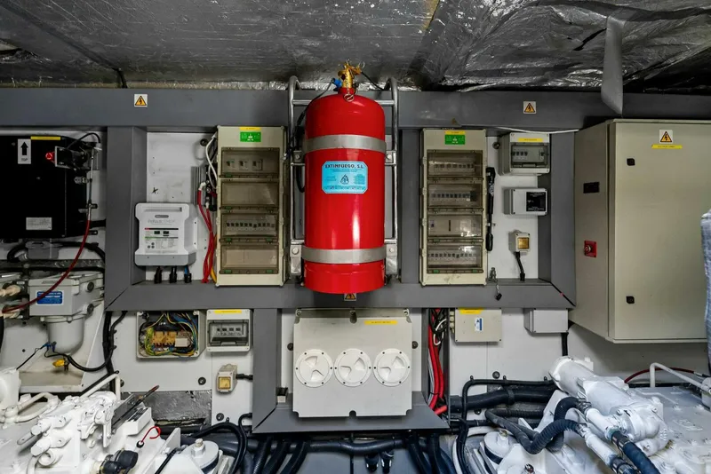 Slide: The Image of Sunseeker Predator 2001 - 4794815