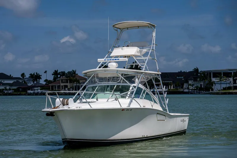 Slide: The Image of Albemarle 310 Express Fisherman 2004 - 4593780