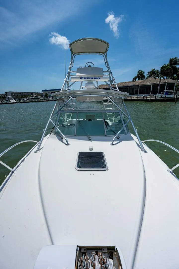 Slide: The Image of Albemarle 310 Express Fisherman 2004 - 4593815