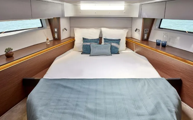 Slide: The Image of Beneteau Antares 12 2026 - 4597027