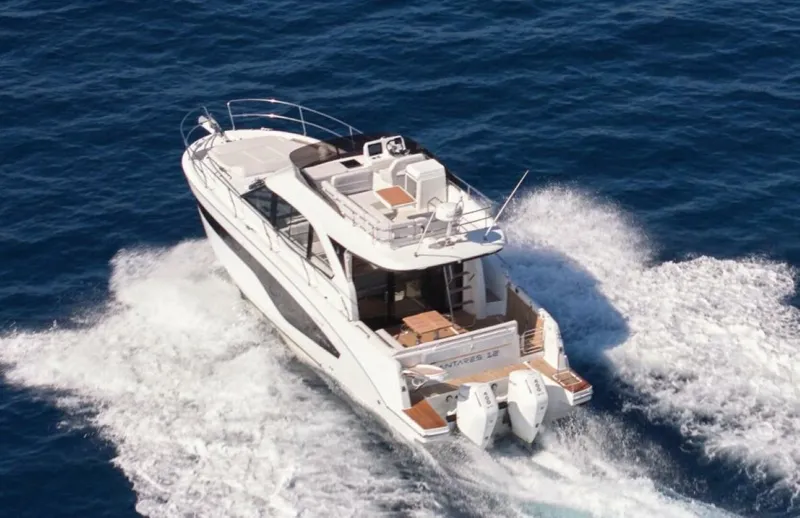 Slide: The Image of Beneteau Antares 12 2026 - 4597020