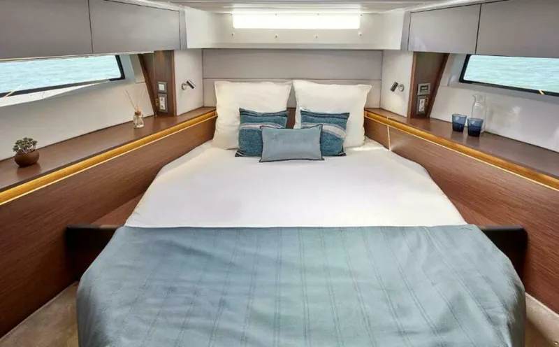 Slide: The Image of Beneteau Antares 12 2026 - 4597053