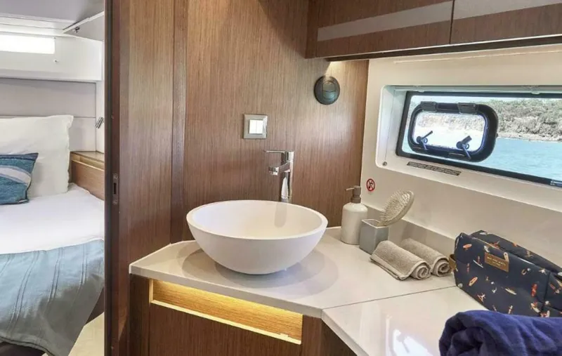 Slide: The Image of Beneteau Antares 12 2026 - 4597055