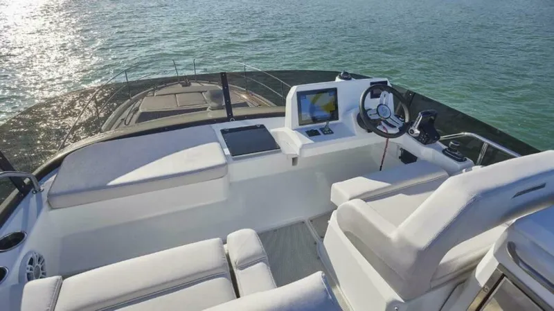 Slide: The Image of Beneteau Antares 12 2026 - 4597050