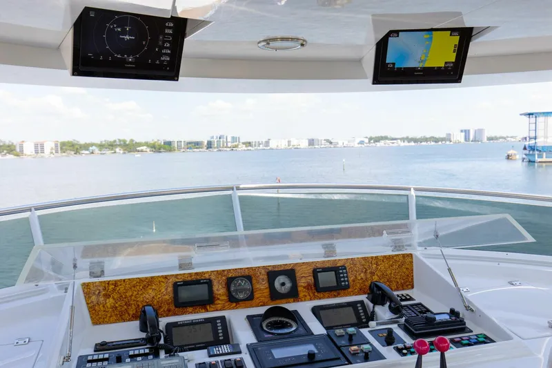 Slide: The Image of 1989 116' Feadship "Boss"- Flybridge  - 4694742