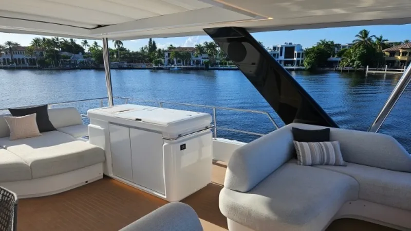 Slide: The Image of Used Power Catamaran for sale 2024 Lagoon Sixty 7 - SUNLOVE - 4892628