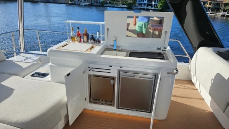 Slide: The Image of Used Power Catamaran for sale 2024 Lagoon Sixty 7 - SUNLOVE - 4892630