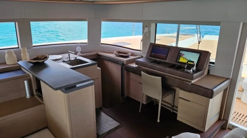 Slide: The Image of Used Power Catamaran for sale 2024 Lagoon Sixty 7 - SUNLOVE - 4892620