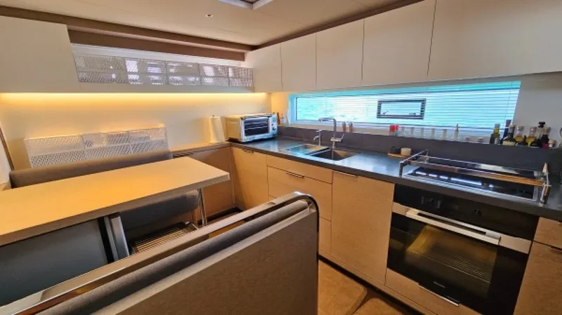 Slide: The Image of Used Power Catamaran for sale 2024 Lagoon Sixty 7 - SUNLOVE - 4892610