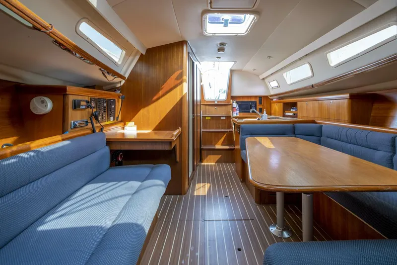 Slide: The Image of Hunter 33 2007 - 4609587