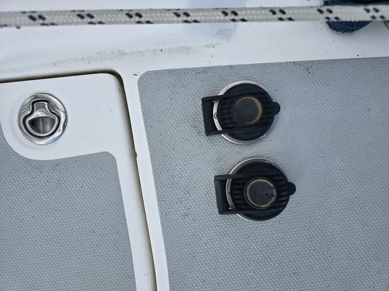 Slide: The Image of Hunter 33 2007 - 4609601