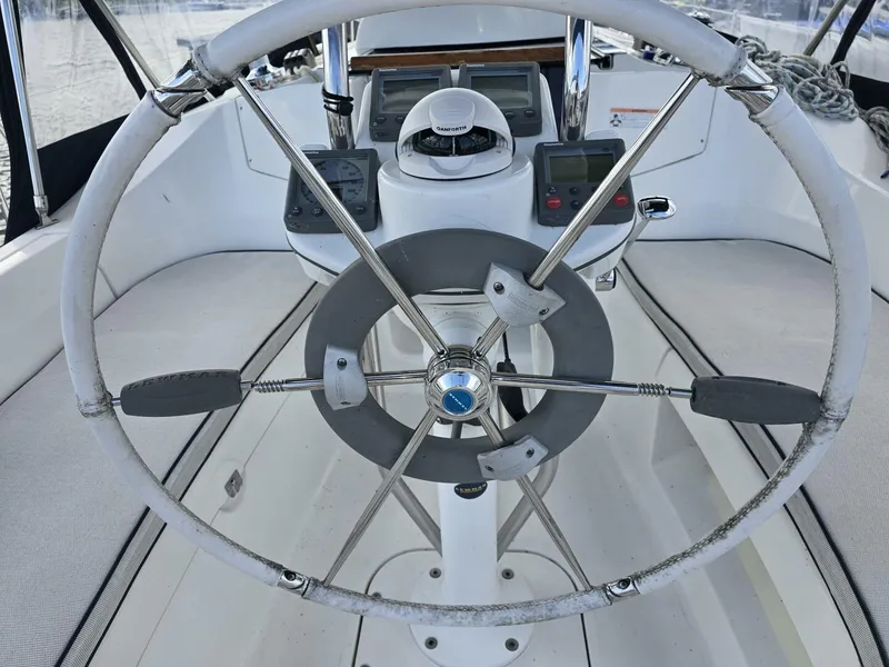 Slide: The Image of Hunter 33 2007 - 4609604