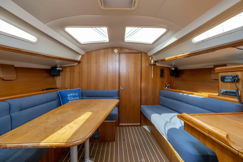 Slide: The Image of Hunter 33 2007 - 4609584