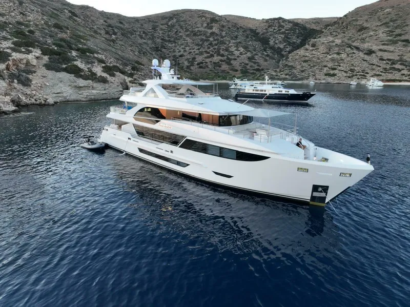 Slide: The Image of Hargrave E Series Superyachts Division 2024 - 4610094