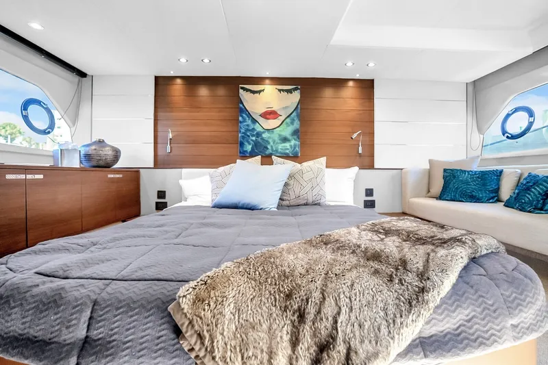 Slide: The Image of 2016 Princess V58-HAPPY HOUR- Master Stateroom - 6191791