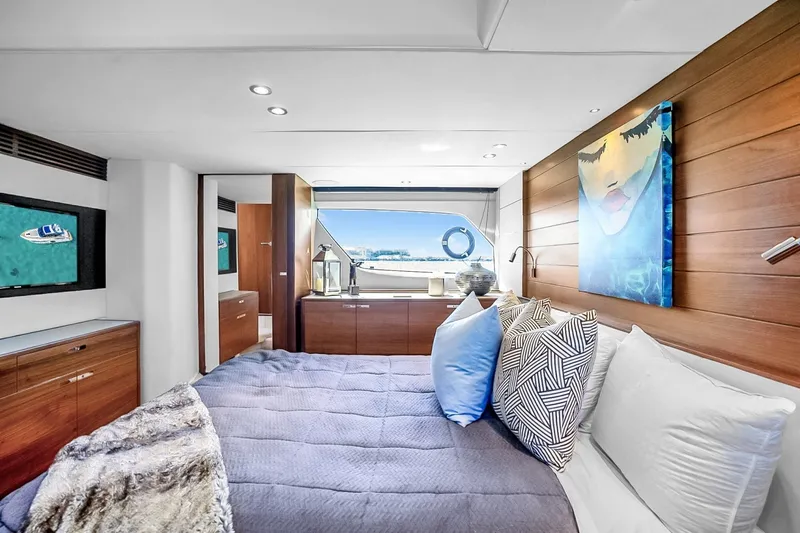 Slide: The Image of 2016 Princess V58-HAPPY HOUR- Master Stateroom - 6191792