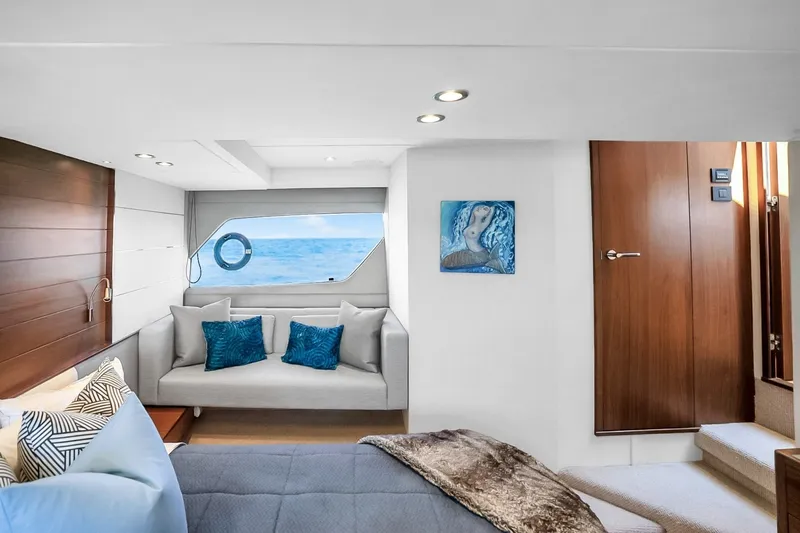 Slide: The Image of 2016 Princess V58-HAPPY HOUR- Master Stateroom - 6191793