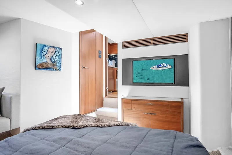 Slide: The Image of 2016 Princess V58-HAPPY HOUR- Master Stateroom - 6191800