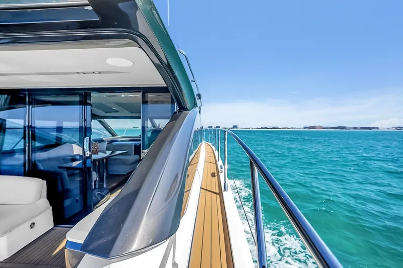Slide: The Image of 2016 Princess V58-HAPPY HOUR- Aft Deck - 6191830