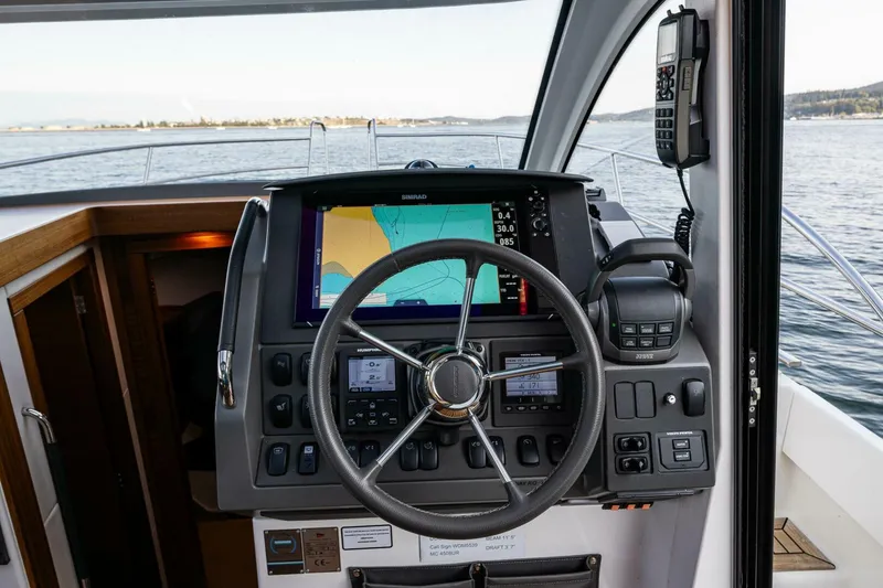 Slide: The Image of Nimbus 365 Coupe 2020 - 4622899