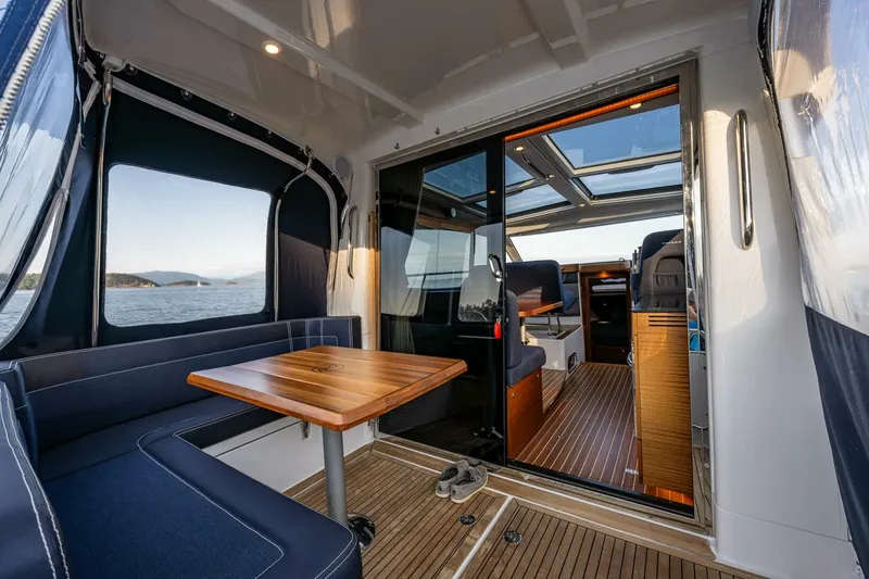 Slide: The Image of Nimbus 365 Coupe 2020 - 4622904