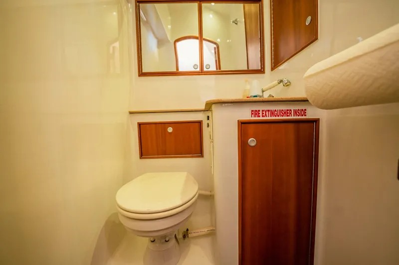 Slide: The Image of Winter Custom 38 Express 2012 - 4623266