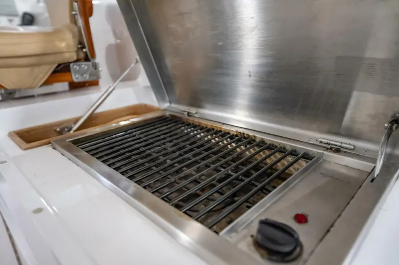 Slide: The Image of Winter Custom 38 Express 2012 - 4623291