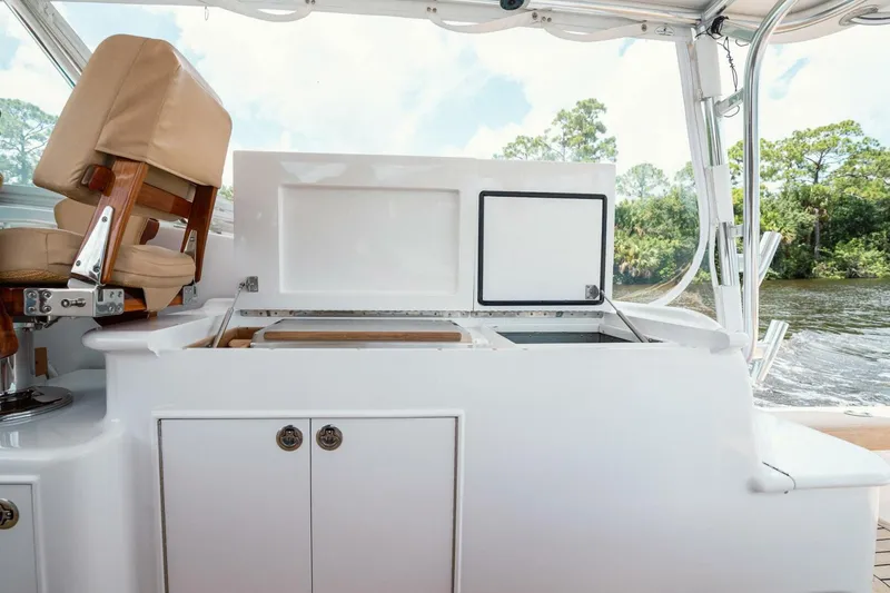 Slide: The Image of Winter Custom Yachts 38 Express 2012 - 4623289