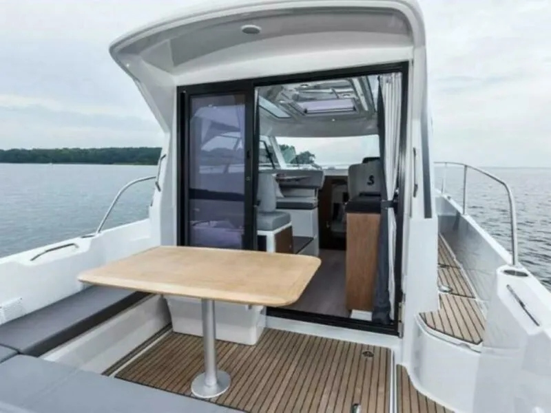 Slide: The Image of Beneteau Antares 9 2025 - 4624239