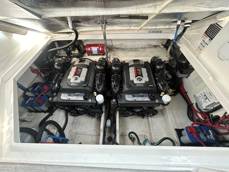 Slide: The Image of Sea Ray 310 Sundancer 2016 - 4624654