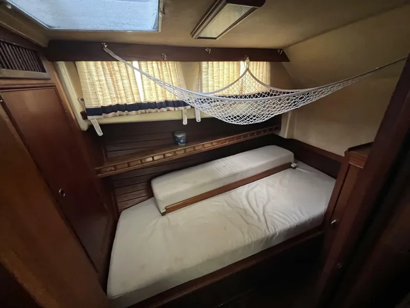 Slide: The Image of Grand Banks 36 1985 - 4625549