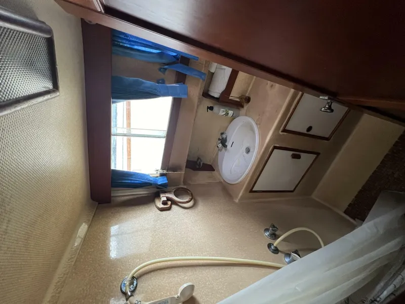 Slide: The Image of Grand Banks 36 1985 - 4625550