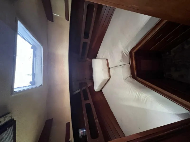 Slide: The Image of Grand Banks 36 1985 - 4625555