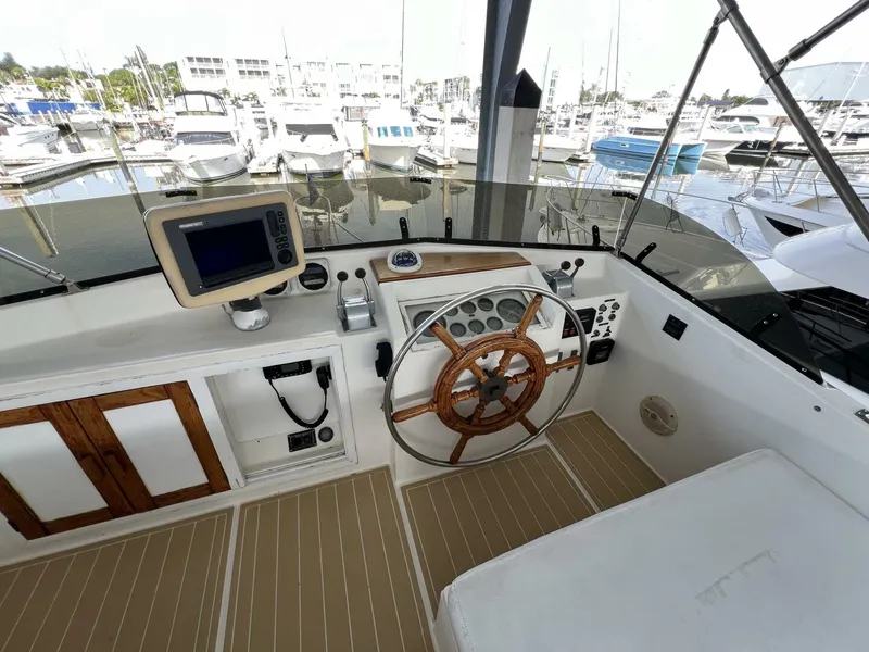 Slide: The Image of Grand Banks 36 1985 - 4625564