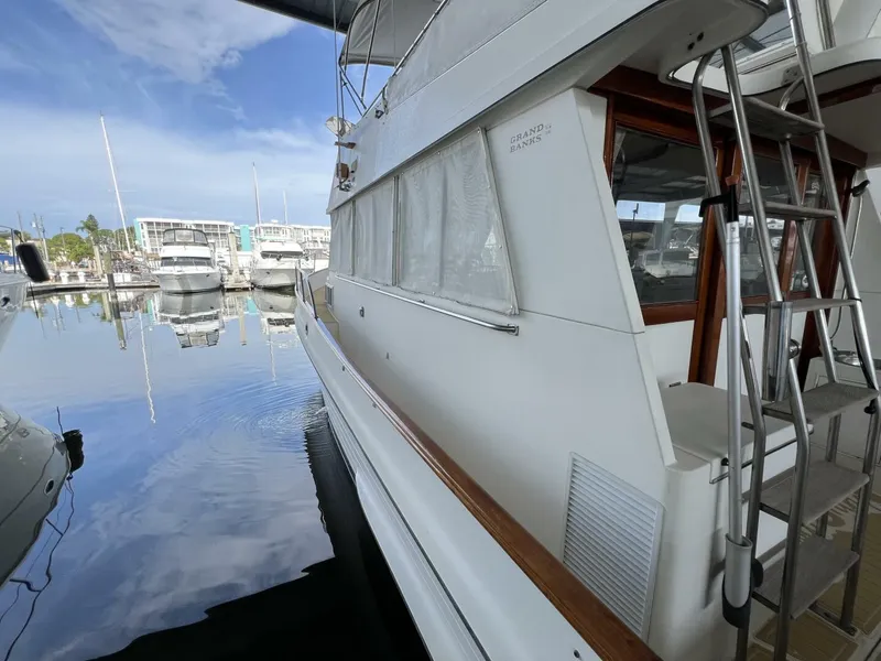 Slide: The Image of Grand Banks 36 1985 - 4625579