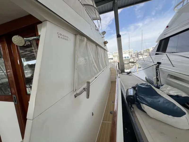 Slide: The Image of Grand Banks 36 1985 - 4625580