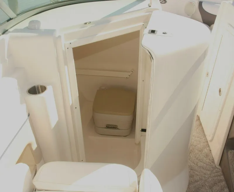 Slide: The Image of Rinker 246 Captiva Bowrider 2007 - 4625618