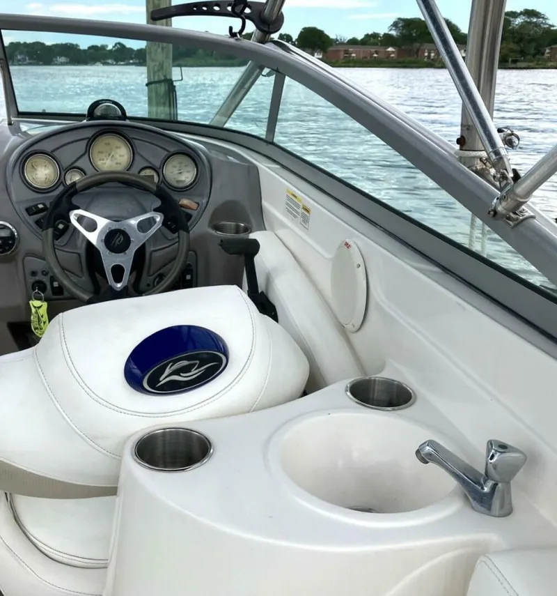 Slide: The Image of Rinker 246 Captiva Bowrider 2007 - 4625608