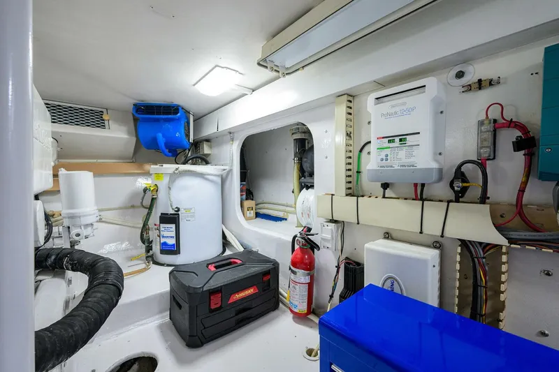 Slide: The Image of Viking 50 Convertible 2000 - 4627686