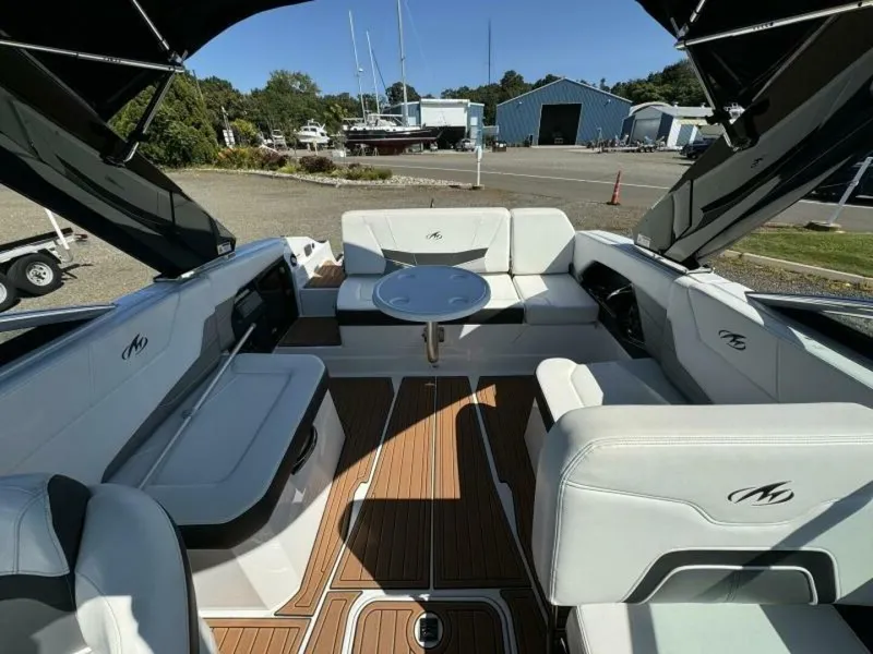 Slide: The Image of Monterey 278 SS 2017 - 4639133