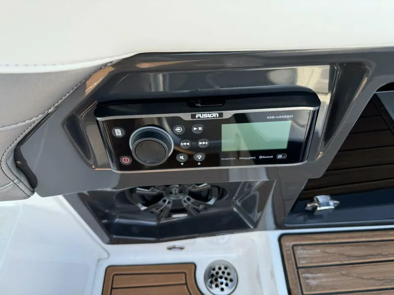 Slide: The Image of Monterey 278 SS 2017 - 4639142