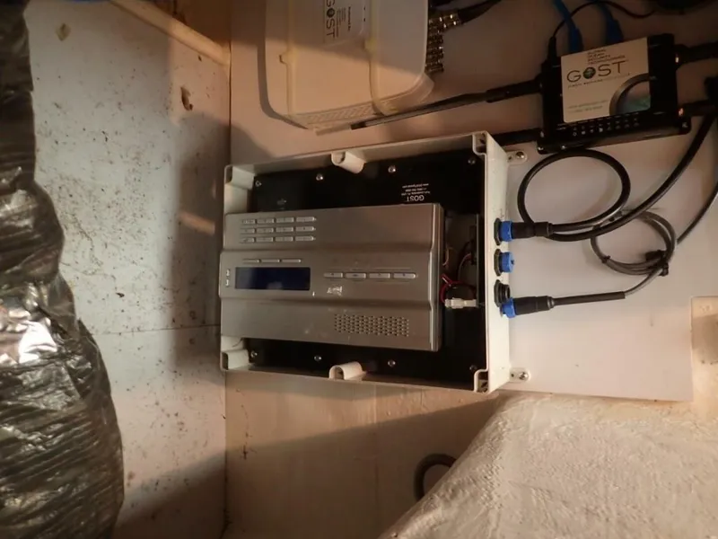 Slide: The Image of Cabo 35 Express 2000 - 4628046