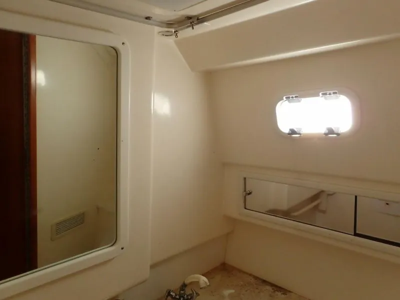 Slide: The Image of Cabo 35 Express 2000 - 4628050