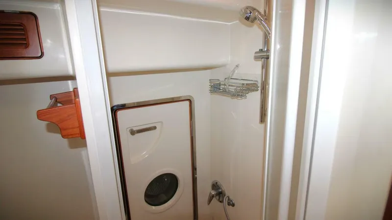 Slide: The Image of Selene 53 Pilothouse 2001 - 4628439