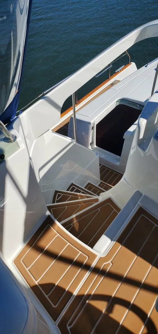 Slide: The Image of Lagoon 43 PC 2004 - 4646969