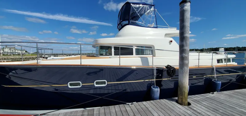 Slide: The Image of Lagoon 43 PC 2004 - 4628594