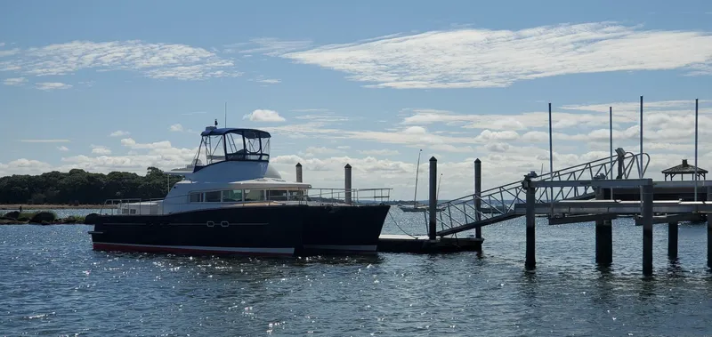 Slide: The Image of Lagoon 43 PC 2004 - 4628592